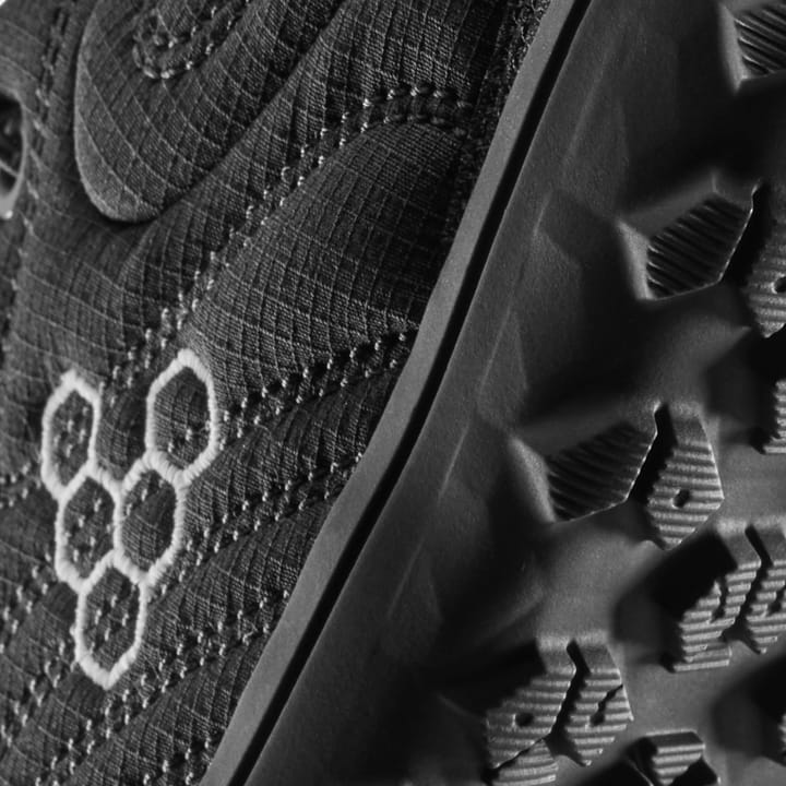 Vivobarefoot Women's Tracker Tova Sneaker Eclipse Vivobarefoot
