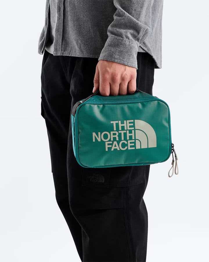 The North Face Base Camp Voyager Dopp Kit Dark Chestnut/garnet The North Face