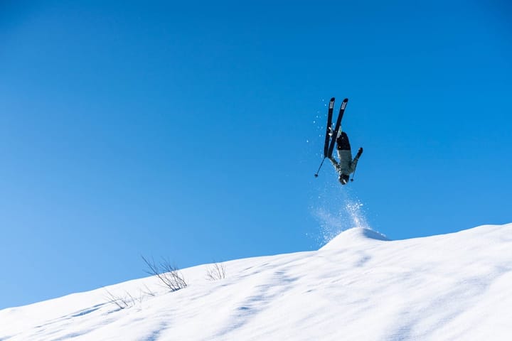 SGN Skis Rabbagast Mountain Red Artwork SGN skis