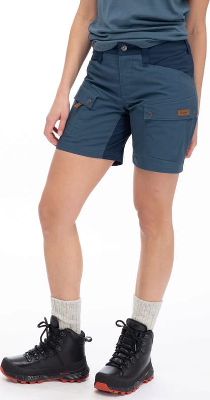 Women's Nordmarka Favor Outdoor Shorts Orion Blue/Navy Blue Bergans