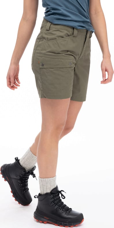 Women's Nordmarka Leaf Light Shorts Greenmud Bergans