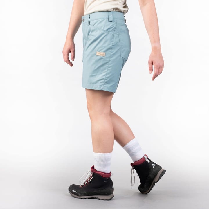 Bergans Women's Nordmarka Leaf Light Shorts Smoke Blue Bergans