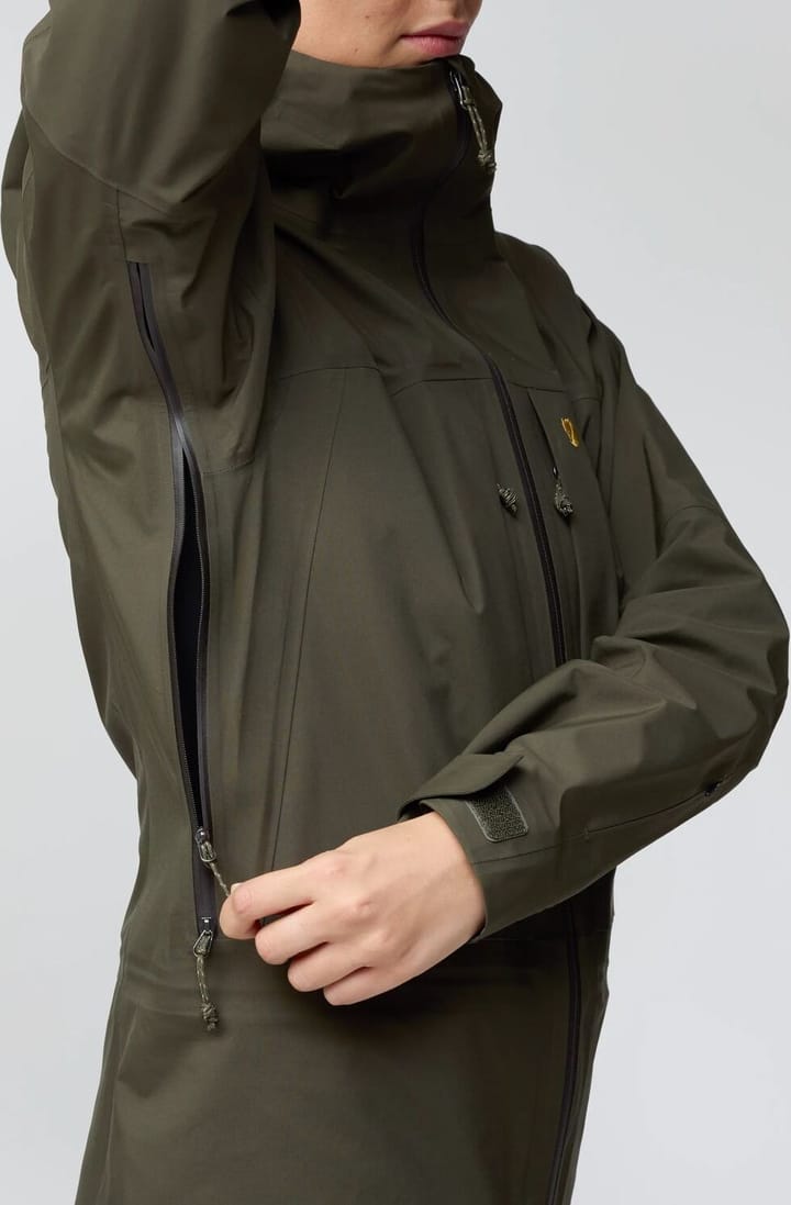 Fjällräven Women's Bergtagen GORE-TEX Touring Jacket Black Fjällräven