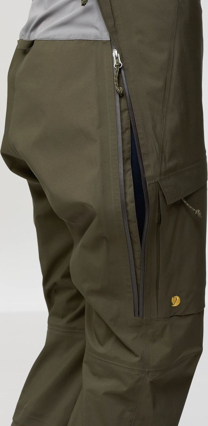 Fjällräven Women's Bergtagen GORE-TEX Touring Trousers Black Fjällräven