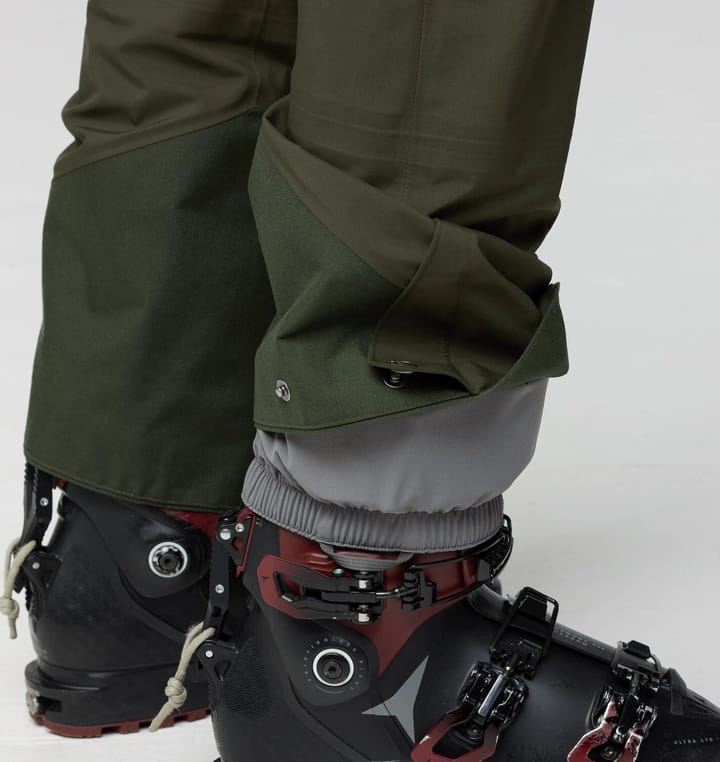 Fjällräven Women's Bergtagen GORE-TEX Touring Trousers Black Fjällräven
