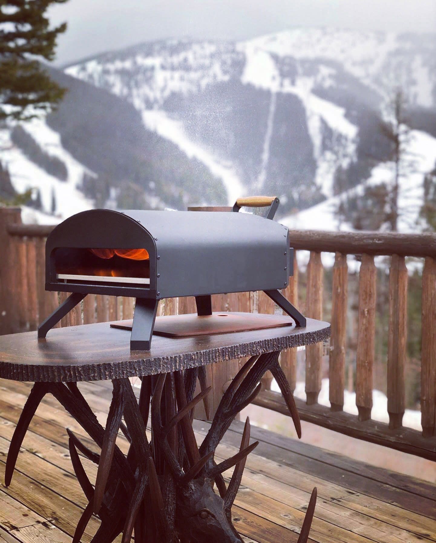 Shoppe Bertello Pizza Oven Black hier Outnorth