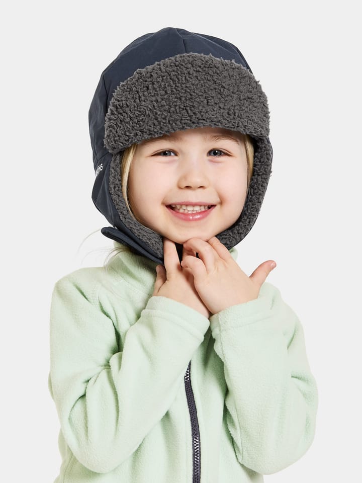 Didriksons Kids' Biggles Cap 6 Navy Didriksons Didriksons Kids' Biggles Cap 6 Navy Didriksons