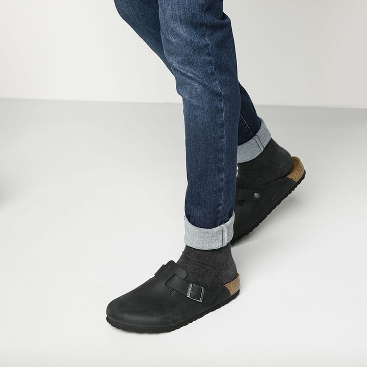 Birkenstock Unisex Boston Oiled Leather Regular Black Birkenstock