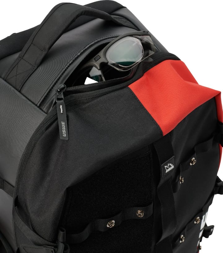 USWE Buddy 40l Athlete Gear Pack Black/red USWE