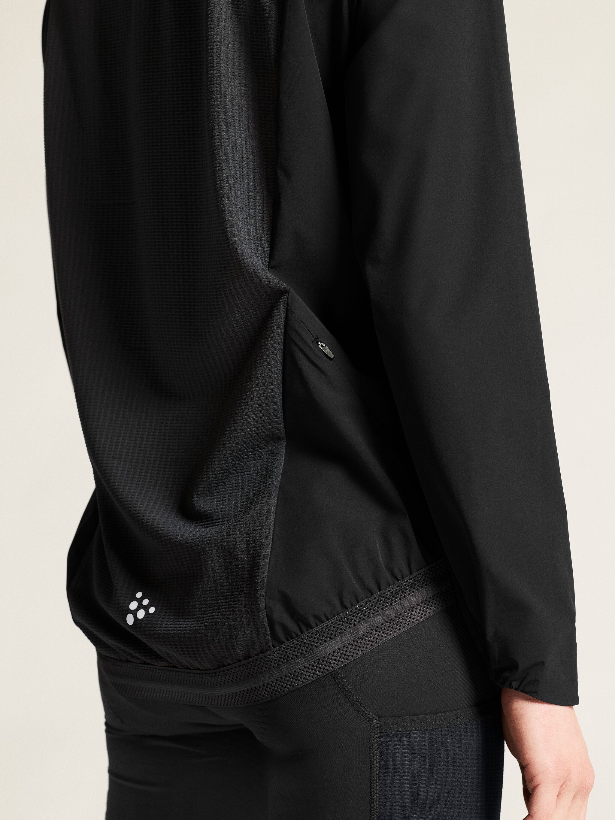 Craft Women's Endur Light Wind Jacket Black