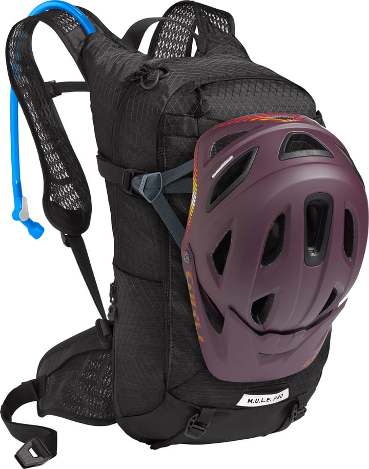 CamelBak Women's M.U.L.E. Pro 14L Black/white CamelBak CamelBak Women's M.U.L.E. Pro 14L Black/white CamelBak