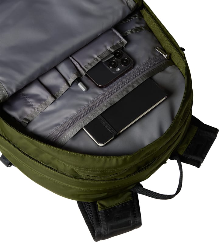 The North Face Borealis Classic Woodland Green/tnf Blac The North Face