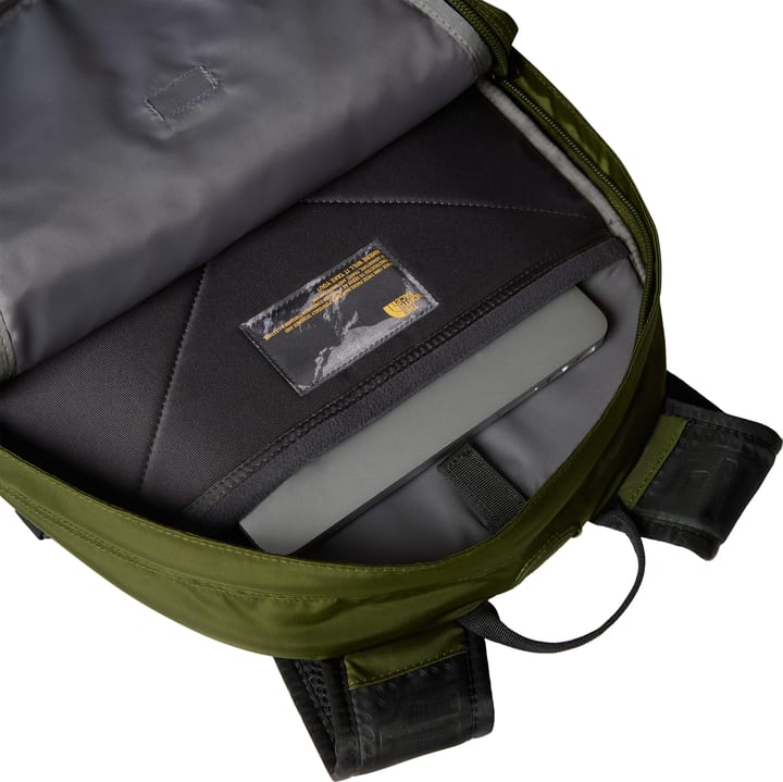 The North Face Borealis Classic Woodland Green/tnf Blac The North Face
