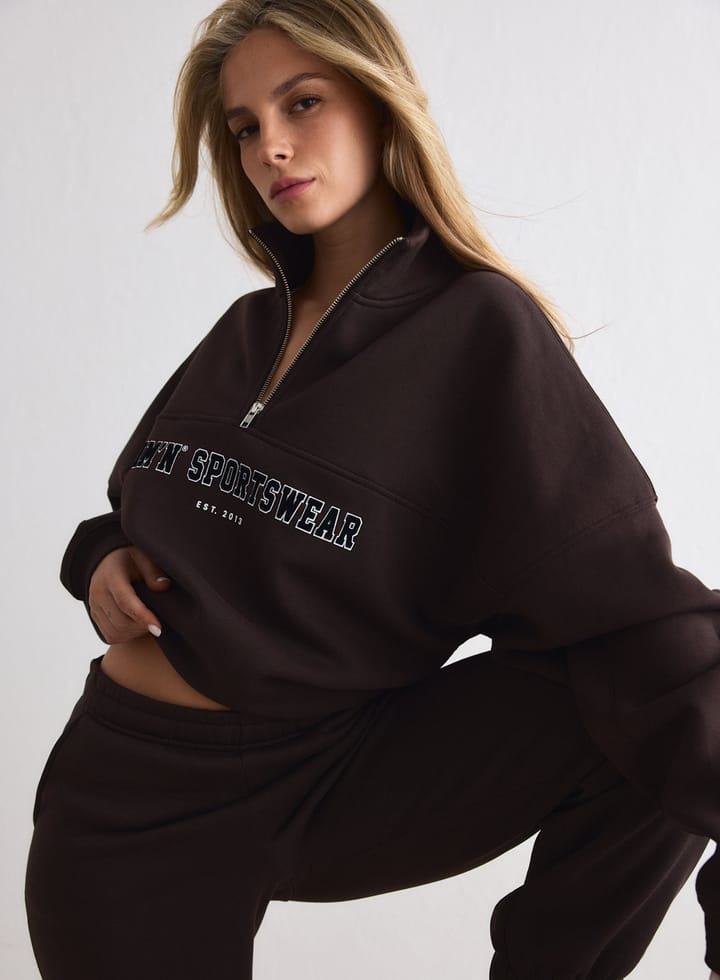 Aim'n Women's Varsity Sweat Half Zip Chocolate Aim'n