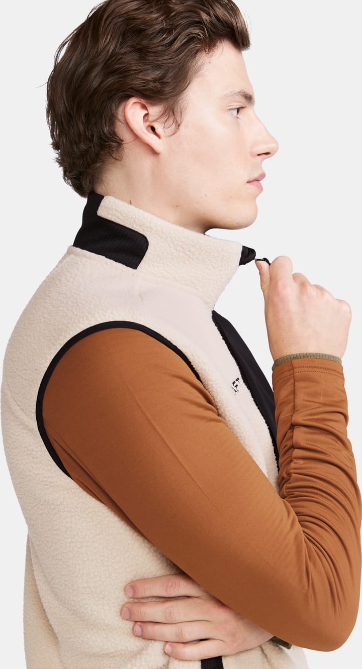 Craft Men's Adv Explore Pile Fleece Vest Ecru/Black Craft