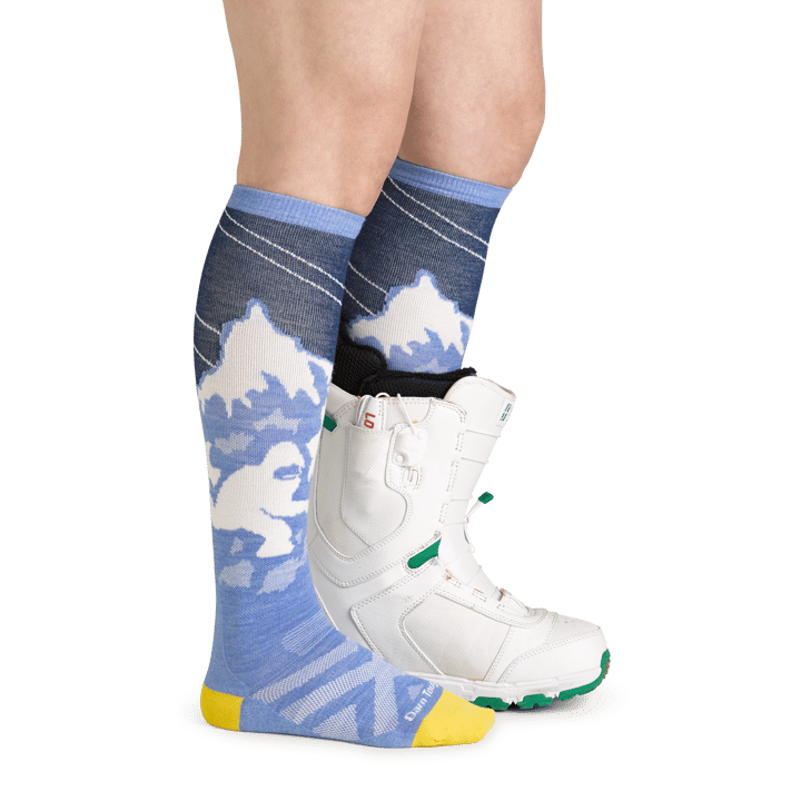 Darn Tough Women's Yeti Over-the-Calf Lightweight Ski & Snowboard Sock No Cushion Midnight Darn Tough