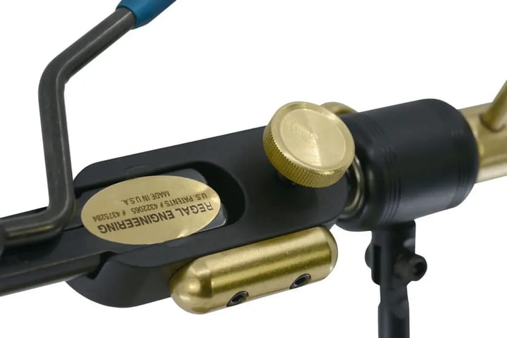 Regal Regal Revolution Series Vise Regular Head/Bronze Traditional Base Regal Regal Regal Revolution Series Vise Regular Head/Bronze Traditional Base Regal