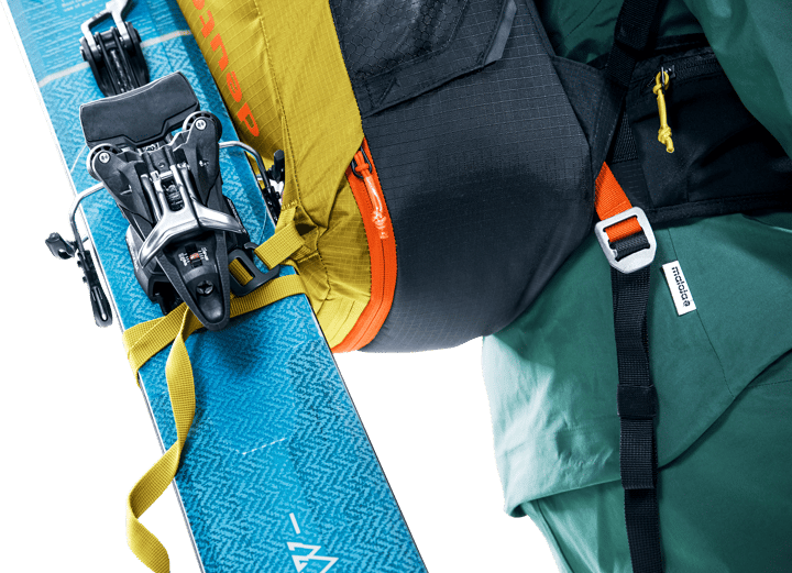 Deuter Alproof Lite 22 Turmeric/Black Deuter Deuter Alproof Lite 22 Turmeric/Black Deuter