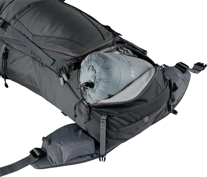 Deuter Women's Futura Air Trek 45 + 10 SL Black/graphite Deuter
