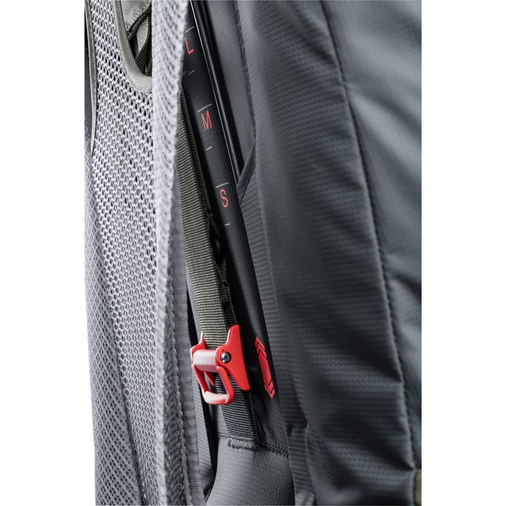 Deuter Men's Futura Air Trek 50+10 Black-Graphite Deuter