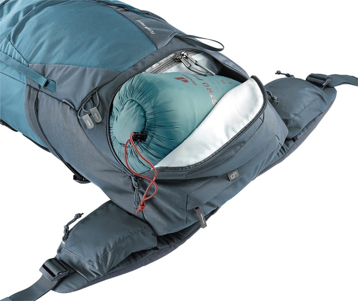 Deuter Men's Futura Pro 40 Atlantic/Ink Deuter Deuter Men's Futura Pro 40 Atlantic/Ink Deuter