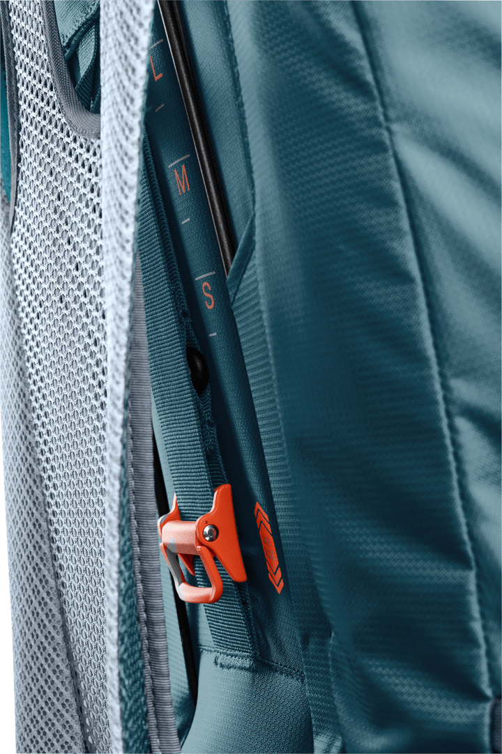 Deuter Men's Futura Air Trek 60+10 Atlantic/Ink Deuter
