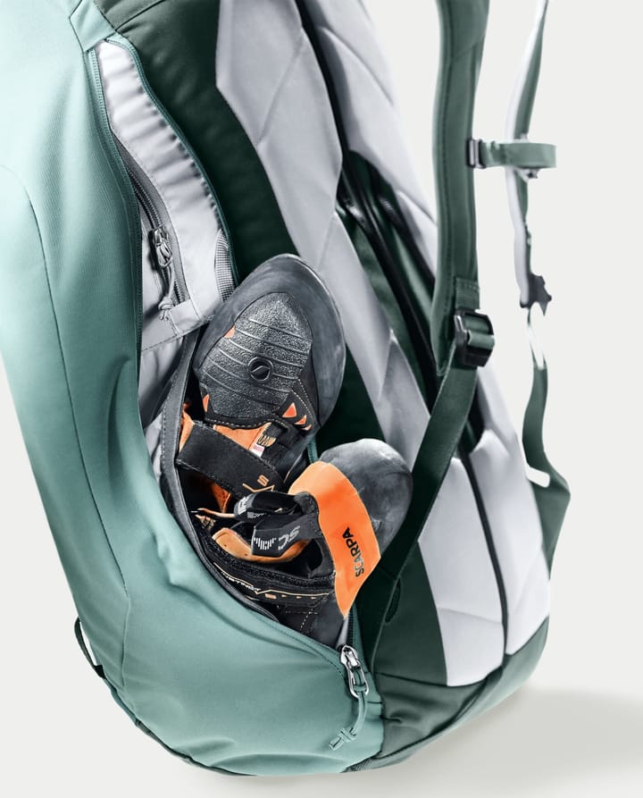 Deuter Women's Gravity Motion SL Jade-Ivy Deuter