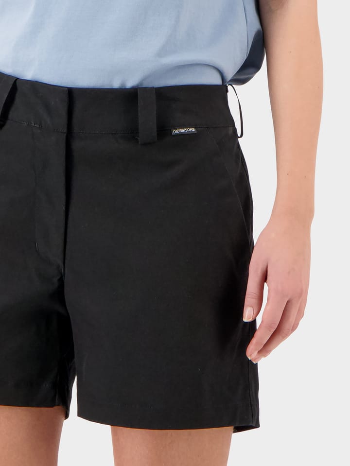 Didriksons Women's Liv Shorts 2 Black Didriksons Didriksons Women's Liv Shorts 2 Black Didriksons