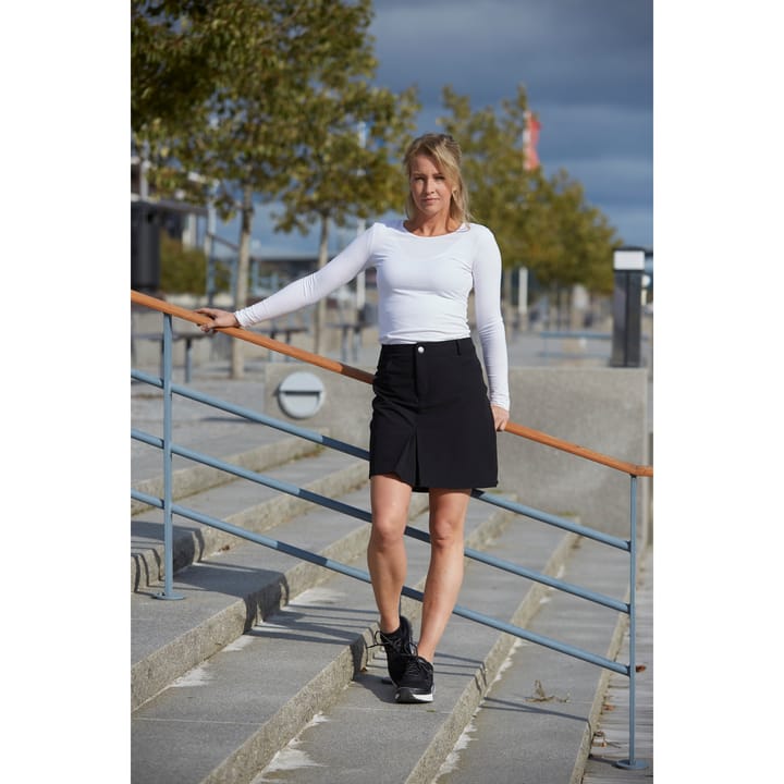 Women's Backa Skirt Black Dobsom