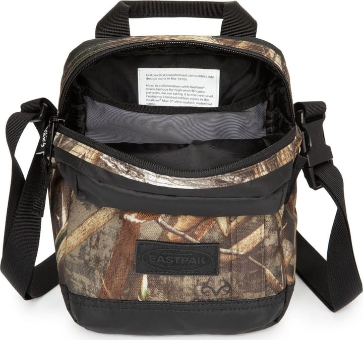 The One Cnnct Realtree Camo Eastpak