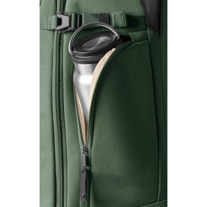 Eagle Creek Gear Warrior XE 2-Wheel Convertible Carry-On Jungle Green Eagle Creek