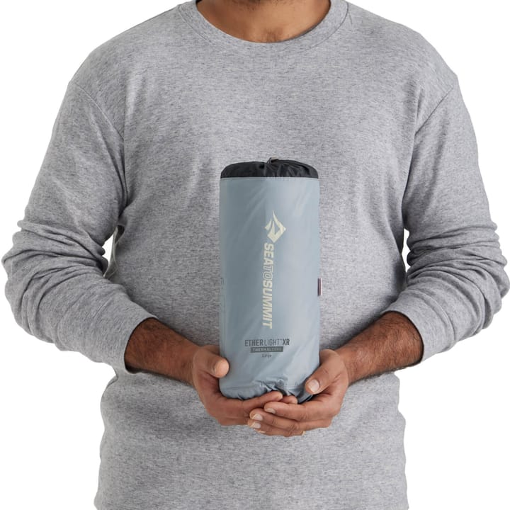Sea To Summit Ether Light XR Insulated Air Sleeping Pad Large Dark Grey Sea To Summit Ether Light XR Insulated Air Sleeping Pad Large Dark Grey