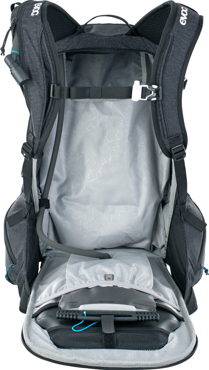 EVOC Line Pro 30 Black EVOC EVOC Line Pro 30 Black EVOC