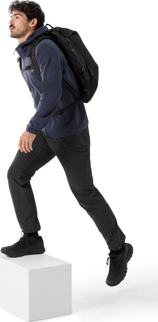 Arc'teryx Men's Kyanite Hoody Black Sapphire Arc'teryx