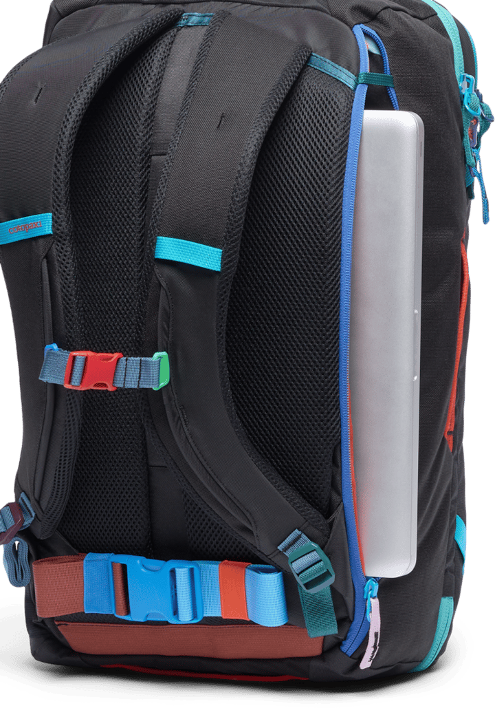 Cotopaxi Allpa 28L Travel Pack Del Día Dark Cotopaxi