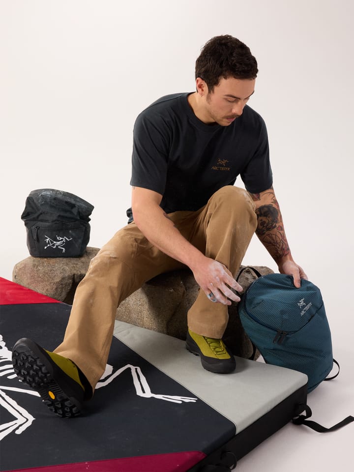 Arc'teryx Men's Kragg SL Cotton Bird Word Shortsleeve 24k Black Arc'teryx