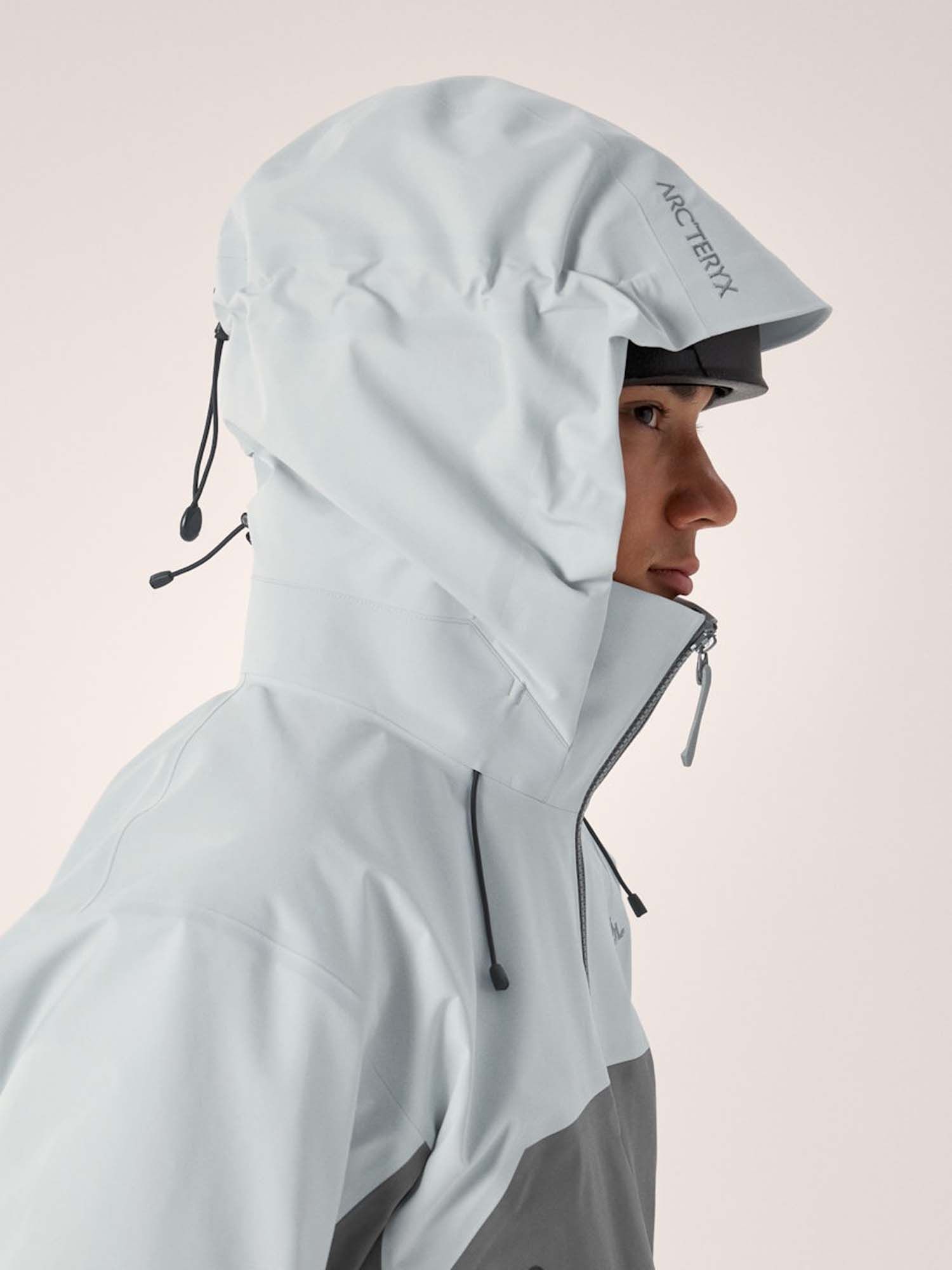 Arc'teryx Men's Beta Ar Jacket Solitude / Void | Buy Arc'teryx