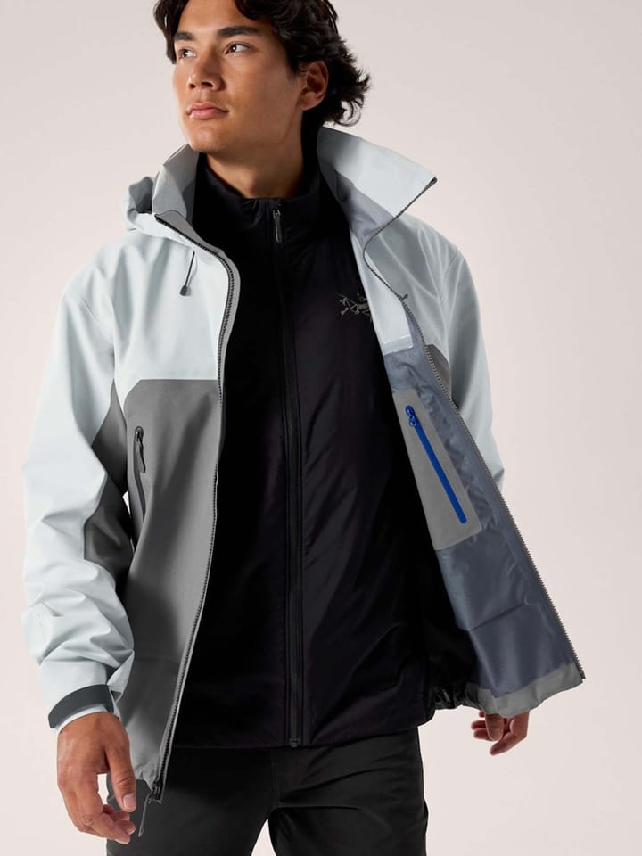Arc'teryx Men's Beta Ar Jacket Solitude / Void Arc'teryx