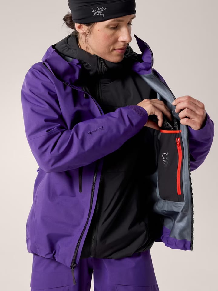 Arc'teryx Alpha Sv Jacket W Azalea / Black Arc'teryx Arc'teryx Alpha Sv Jacket W Azalea / Black Arc'teryx