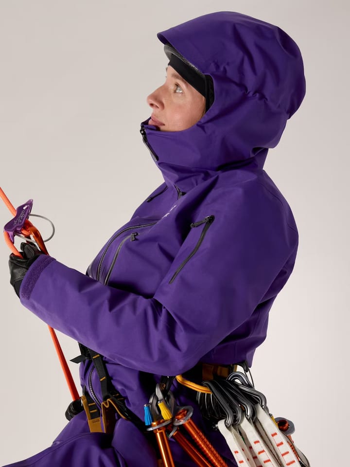 Arc'teryx Alpha Sv Jacket W Azalea / Black Arc'teryx Arc'teryx Alpha Sv Jacket W Azalea / Black Arc'teryx