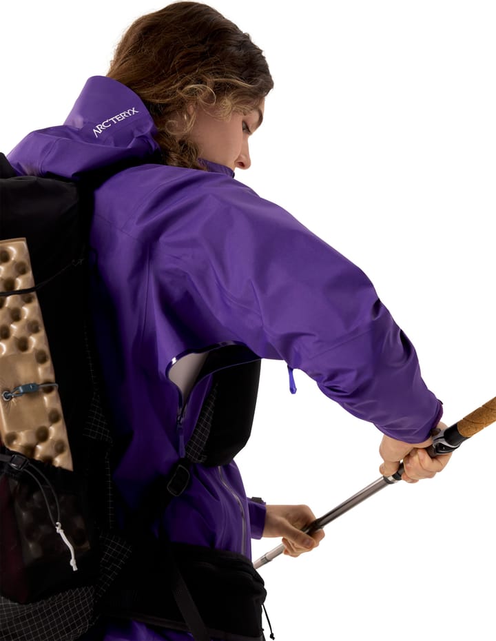 Arc'teryx Women's Beta SL Jacket Azalea Arc'teryx