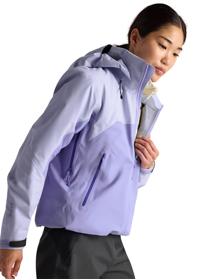 Arc'teryx Women's Beta AR Jacket Kasumi/moonstone Arc'teryx