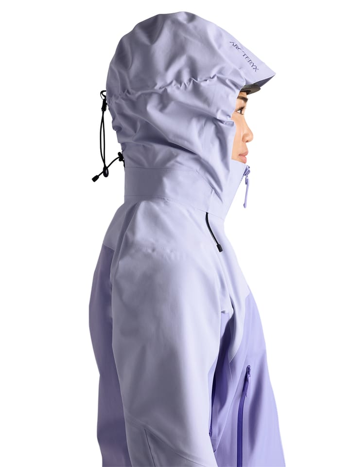 Arc'teryx Women's Beta AR Jacket Kasumi/moonstone Arc'teryx