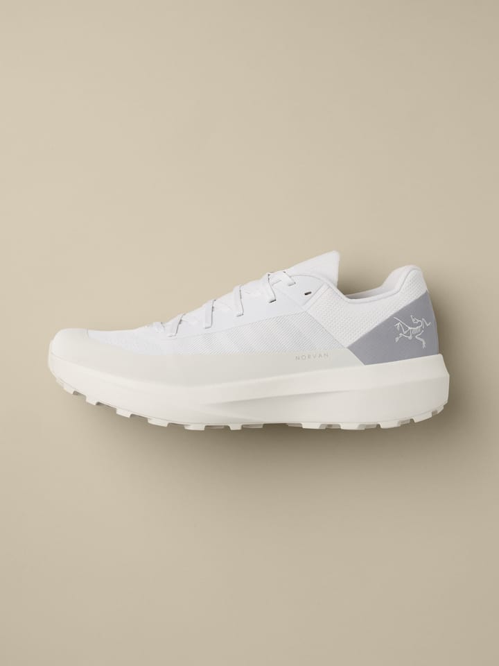 Arc'teryx Women's Norvan LD 4  Atmos/Solitude Arc'teryx