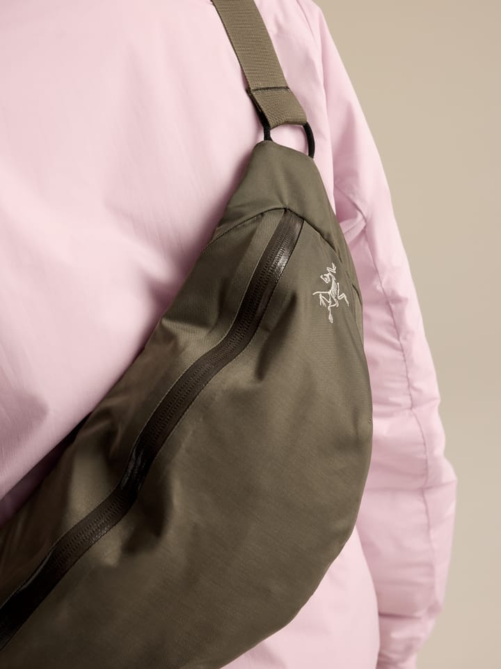 Arc'teryx Axios 4 Crossbody Mongoose Arc'teryx