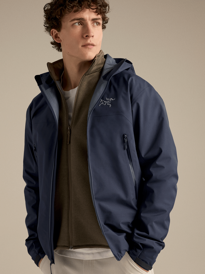 Arc'teryx Men's Beta Jacket Black Sapphire Arc'teryx