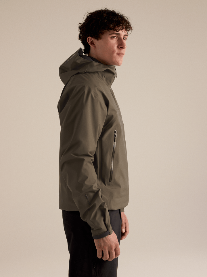Arc'teryx Men's Beta Jacket Mongoose Arc'teryx