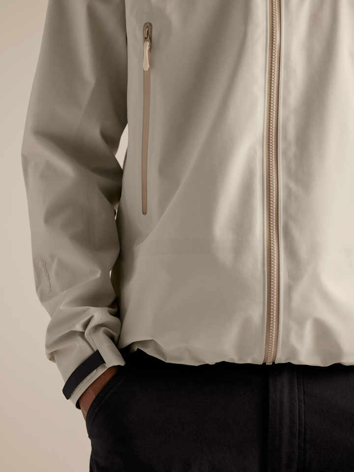 Arc'teryx Men's Beta Jacket Sea Salt Arc'teryx
