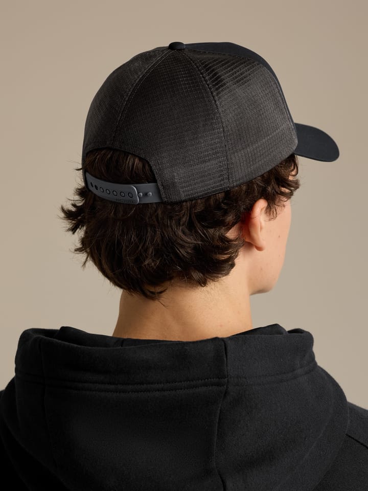 Arc'teryx Bird Trucker Hat Black/Cloud Arc'teryx