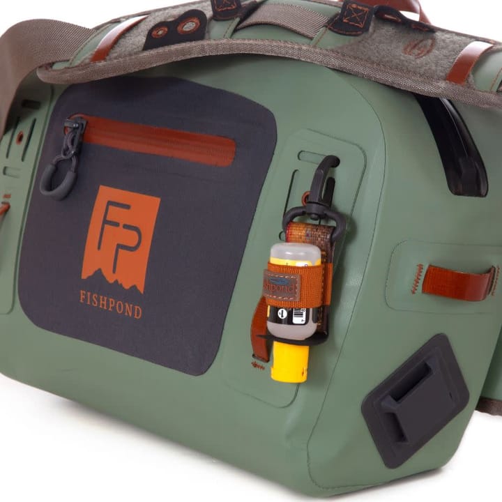 Fishpond Fishpond Thunderhead Submersible Lumbar 10l Fishpond